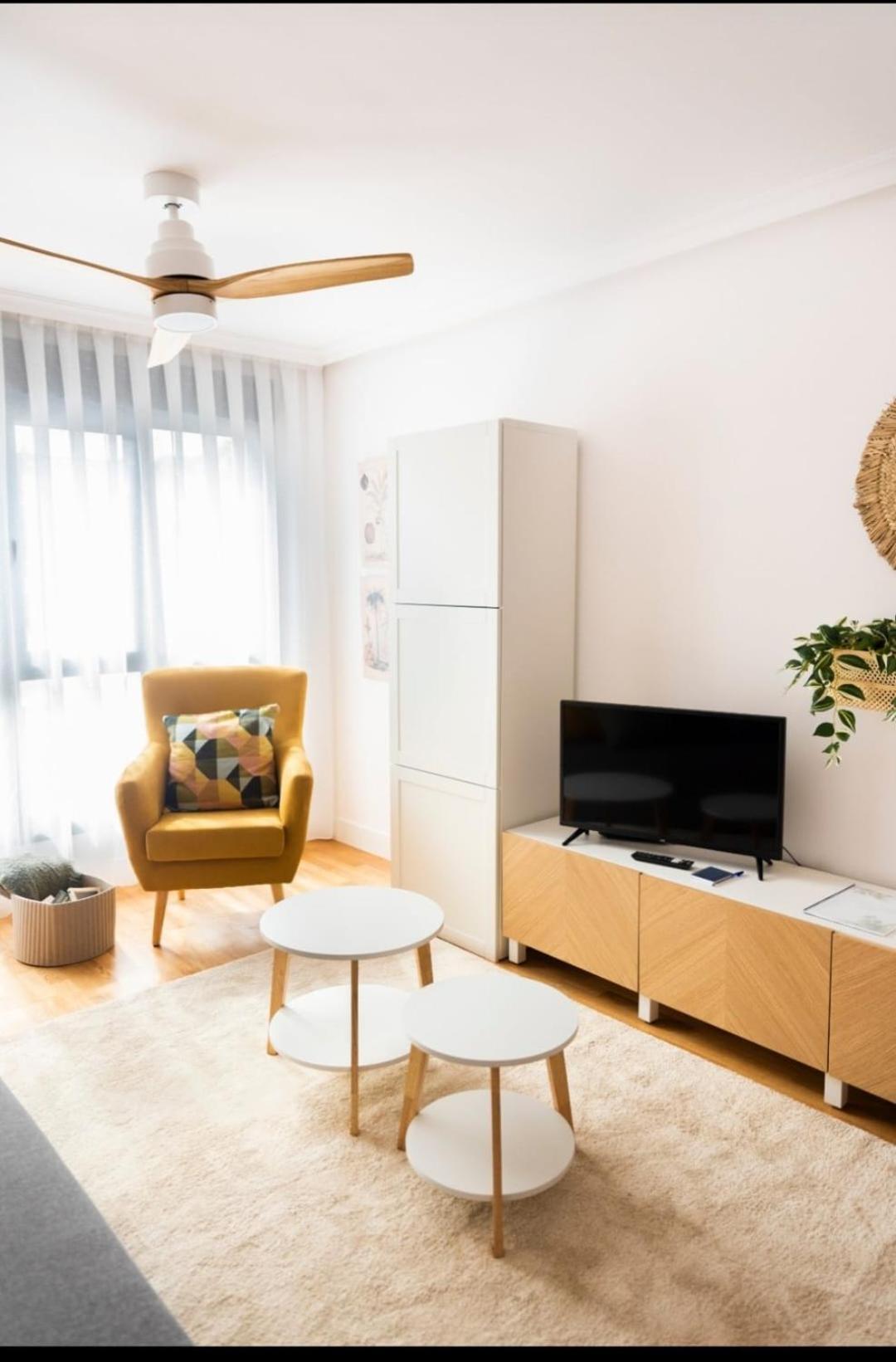 Apartamentos Rocamar Onís Екстериор снимка
